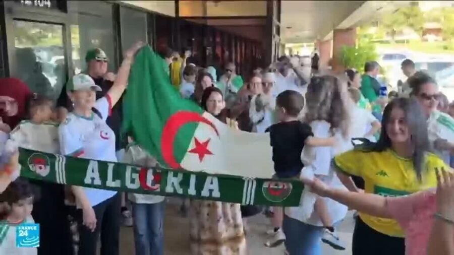 الجزائر ضد الأرجنتين: جماهير الخضر تصنع الحدث استعدادا للنزال الكروي في مونديال 2026