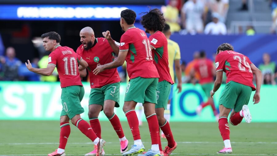 المغرب يهدد الحلم الإسكتلندي في أكبر ليلة منذ عقود