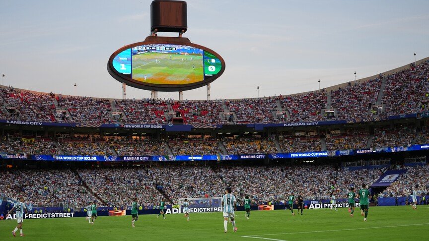 بعثة منتخب مصر تغادر إلى كندا استعدادًا لمواجهة نيوزيلندا في كأس العالم 2026