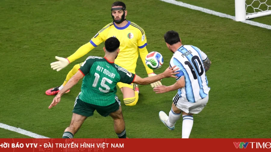مباشر: كأس العالم FIFA 2026™ | الأرجنتين 1-0 الجزائر (نهاية الشوط الأول): تألق ميسي الساحر